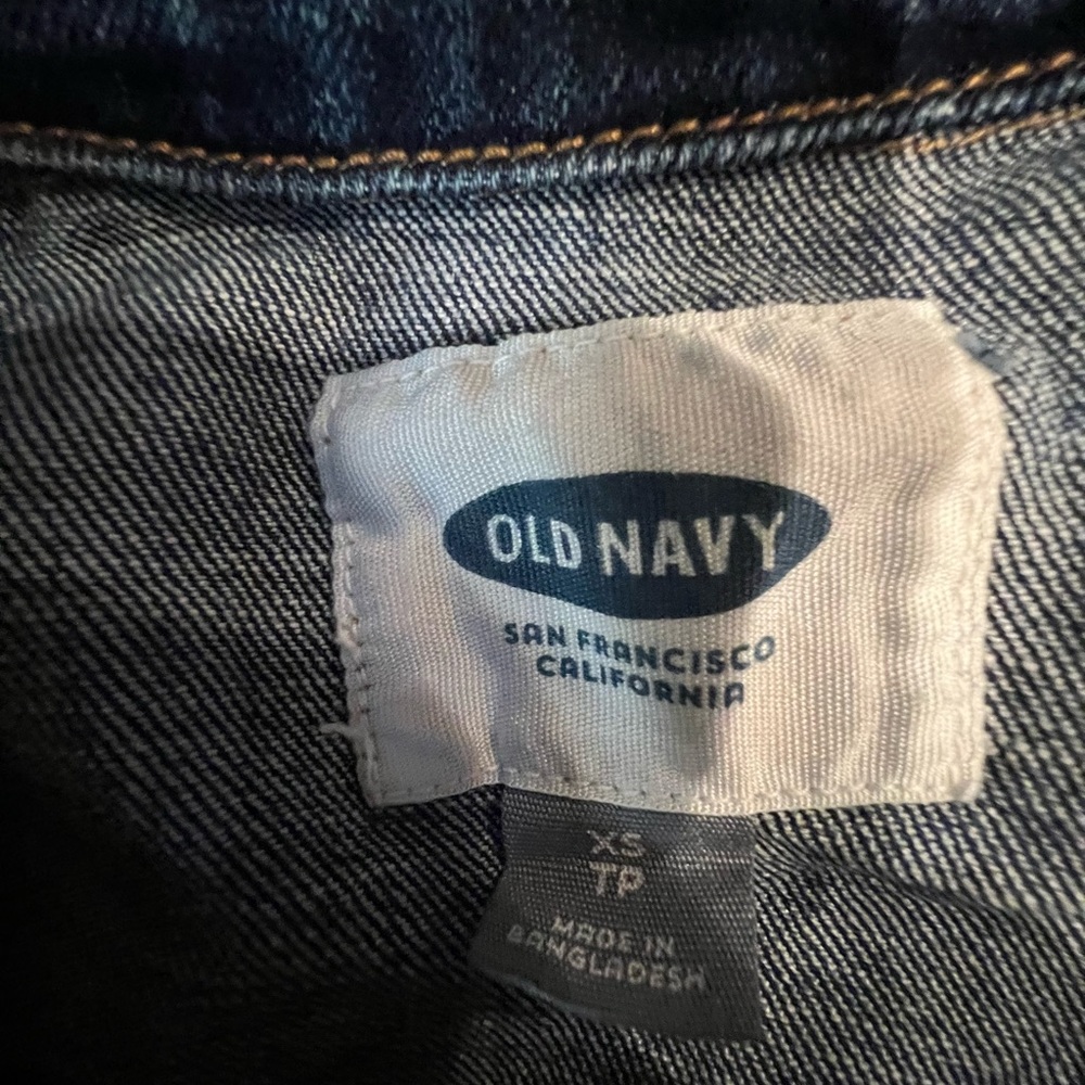 Old Navy girls XS jean jacket. - Picture 3 of 3